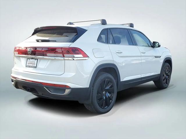 2026 Volkswagen Atlas Cross Sport SE with Technology