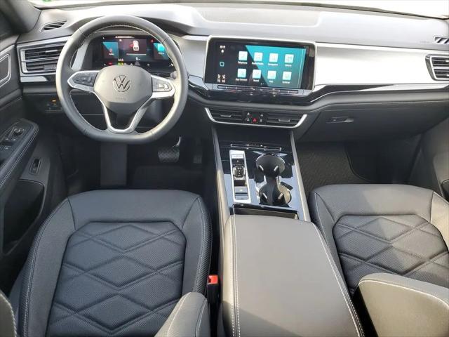 2026 Volkswagen Atlas Cross Sport SE with Technology