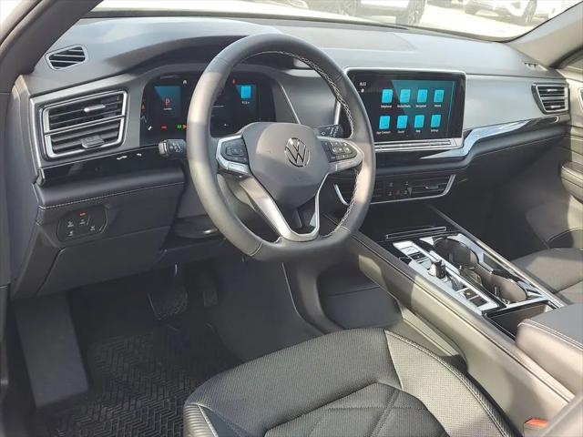 2026 Volkswagen Atlas Cross Sport SE with Technology