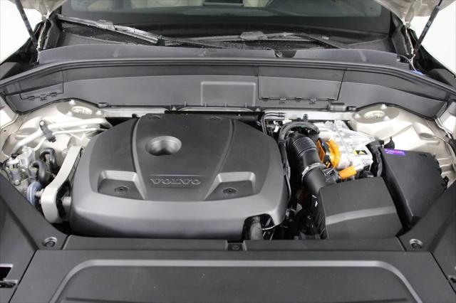 2026 Volvo XC90 Plug-In Hybrid Plus, T8 AWD, Electric/Gasoline, Bright, 7 Seats