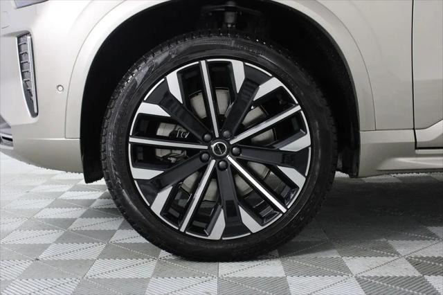2026 Volvo XC90 Plug-In Hybrid Plus, T8 AWD, Electric/Gasoline, Bright, 7 Seats