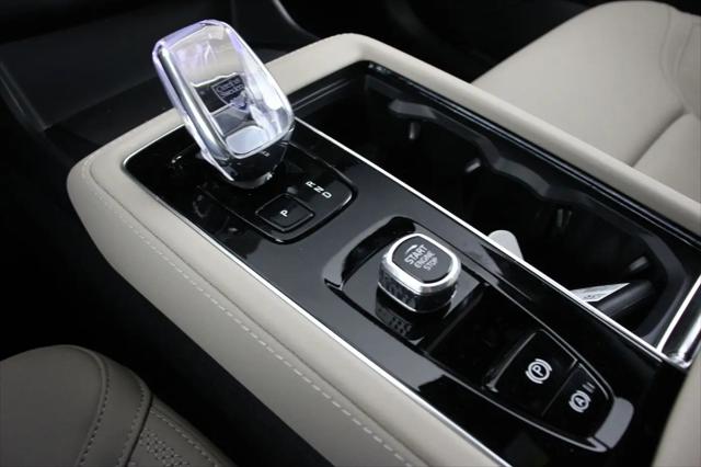 2026 Volvo XC90 Plug-In Hybrid Plus, T8 AWD, Electric/Gasoline, Bright, 7 Seats
