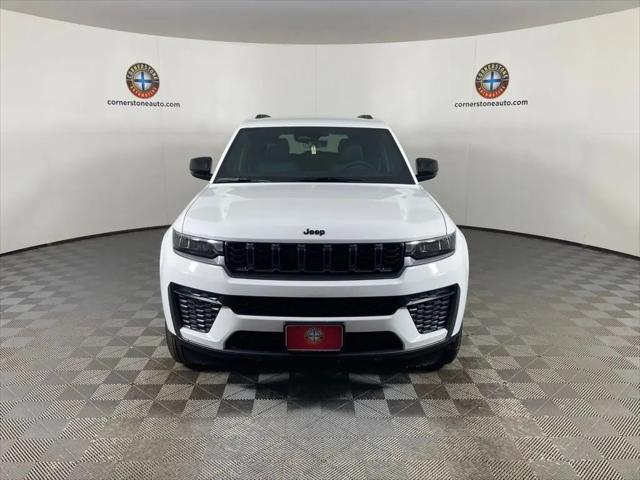 2026 Jeep Grand Cherokee Altitude 4x4