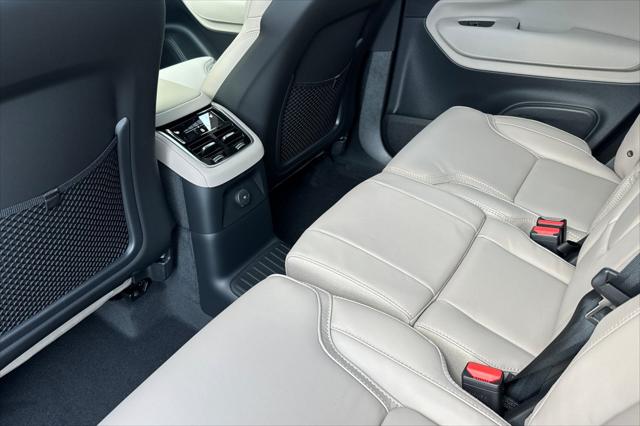2026 Volvo XC90 Plug-In Hybrid Ultra, T8 AWD, Electric/Gasoline, Bright, 7 Seats