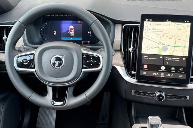 2026 Volvo XC90 Plug-In Hybrid Ultra, T8 AWD, Electric/Gasoline, Bright, 7 Seats