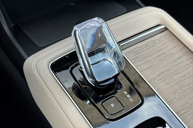 2026 Volvo XC90 Plug-In Hybrid Ultra, T8 AWD, Electric/Gasoline, Bright, 7 Seats
