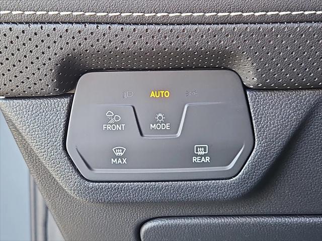 2026 Volkswagen Atlas Cross Sport SEL Premium R-Line