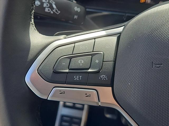 2026 Volkswagen Atlas Cross Sport SEL R-Line Black