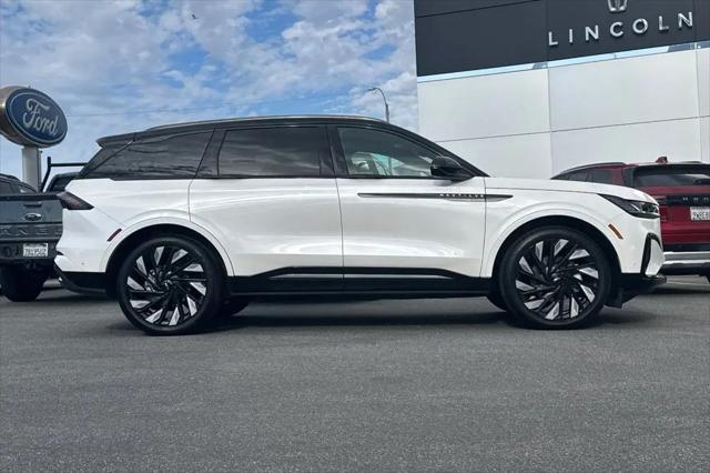 2024 Lincoln Nautilus Reserve