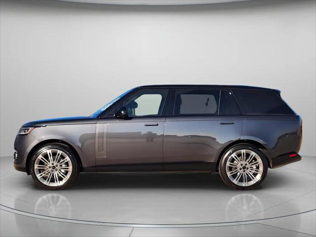 2026 Land Rover Range Rover P400 SE 7 Seat