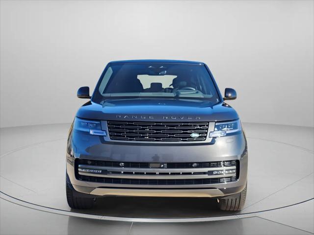 2026 Land Rover Range Rover P400 SE 7 Seat