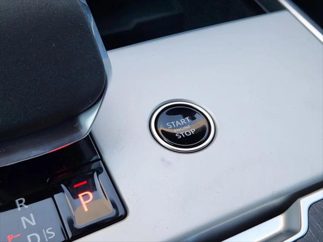 2026 Land Rover Range Rover P400 SE 7 Seat
