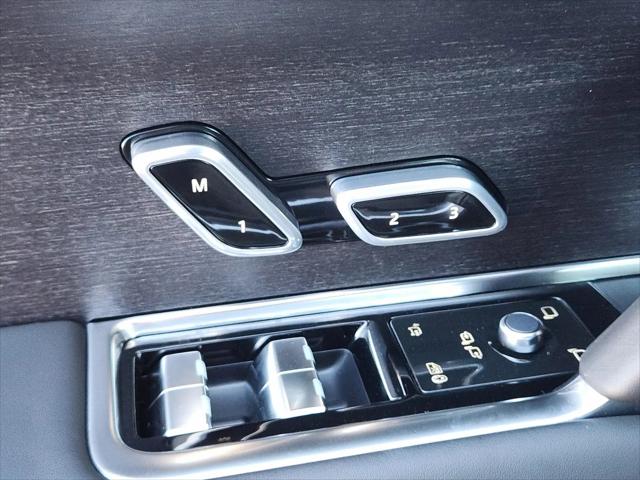 2026 Land Rover Range Rover P400 SE 7 Seat