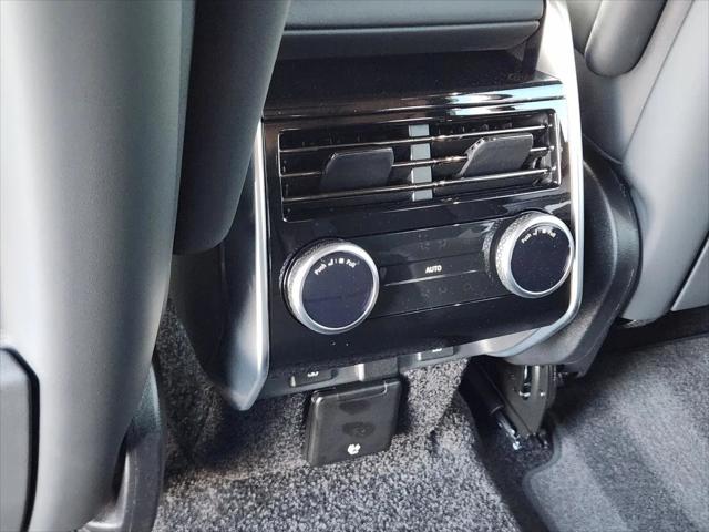 2026 Land Rover Range Rover P400 SE 7 Seat