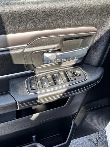 2023 Ram 1500 Classic Warlock Crew Cab 4x4 5'7" Box