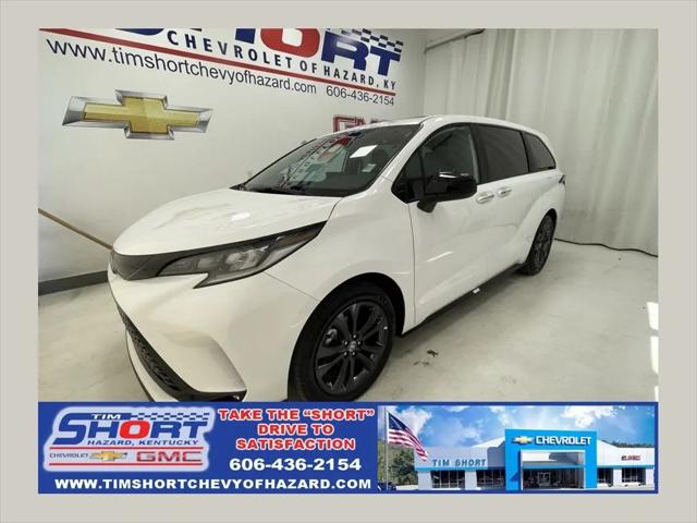 2025 Toyota Sienna XSE for sale in Hazard, KY