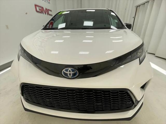 2025 Toyota Sienna XSE