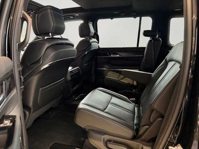2026 Jeep Grand Wagoneer Summit Obsidian 4x4