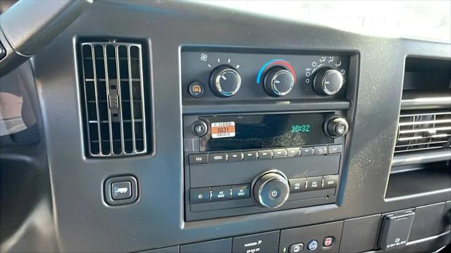 2026 Chevrolet Express Cargo Van 2500 Regular Wheelbase, WT, RWD