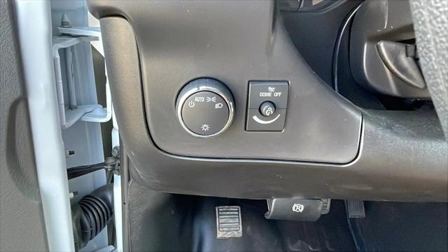 2026 Chevrolet Express Cargo Van 2500 Regular Wheelbase, WT, RWD