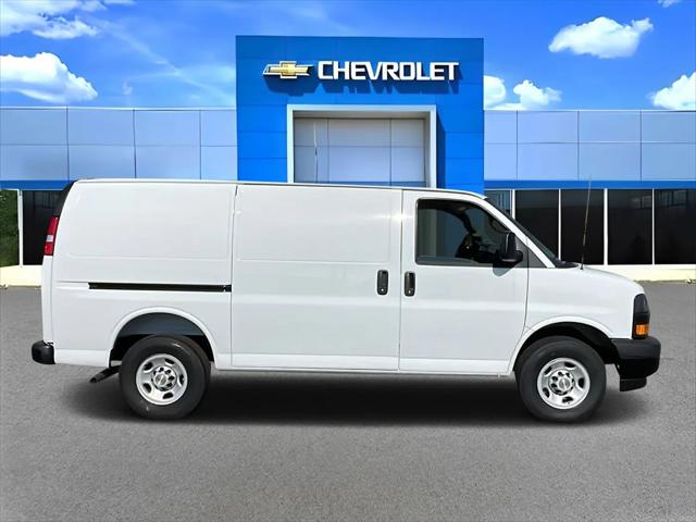 2026 Chevrolet Express Cargo Van 2500 Regular Wheelbase, WT, RWD