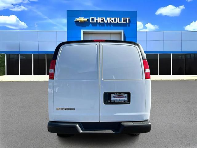 2026 Chevrolet Express Cargo Van 2500 Regular Wheelbase, WT, RWD