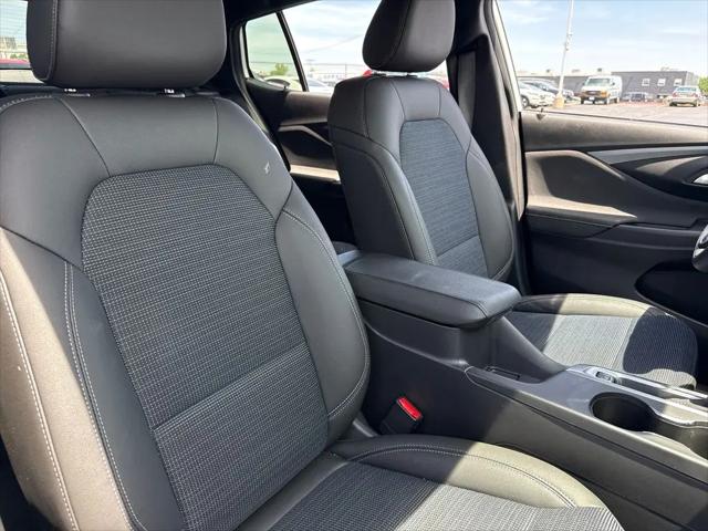 2026 Buick NV Preferred FWD