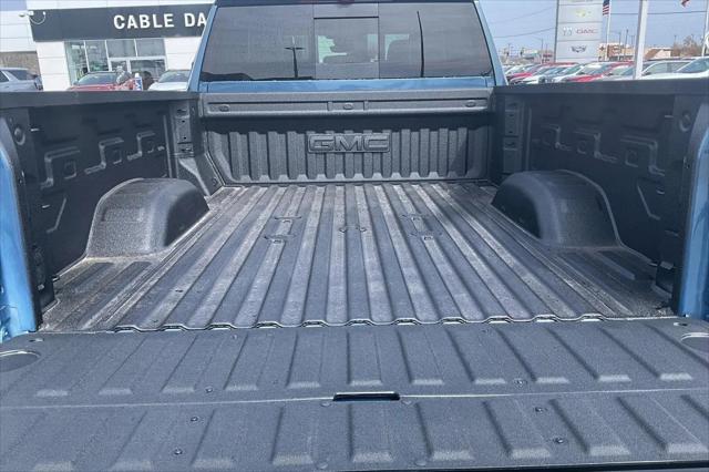 2026 GMC Sierra 2500HD Crew Cab, Standard Bed, Denali Ultimate, 4WD