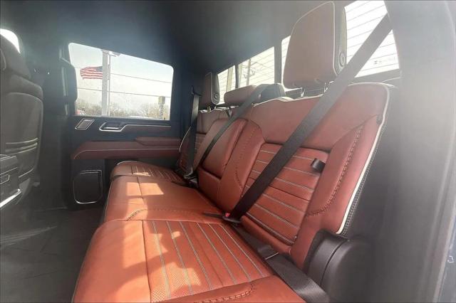 2026 GMC Sierra 2500HD Crew Cab, Standard Bed, Denali Ultimate, 4WD