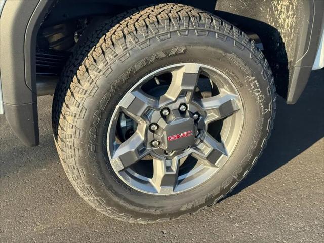 2026 GMC Sierra 2500HD Crew Cab, Standard Bed, SLT, 4WD