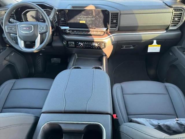 2026 GMC Sierra 2500HD Crew Cab, Standard Bed, SLT, 4WD