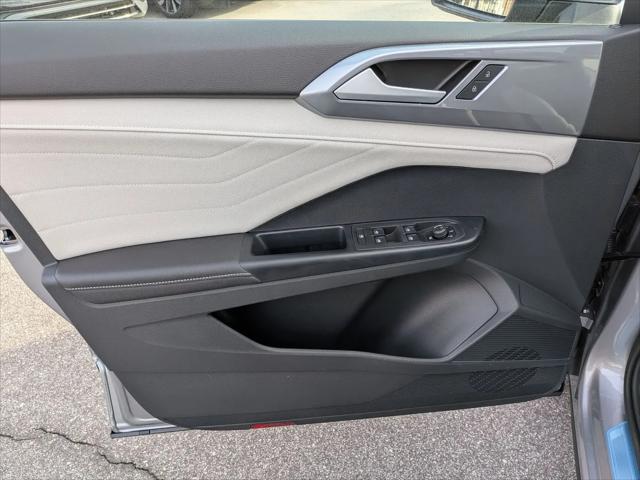 2026 Volkswagen Taos SEL