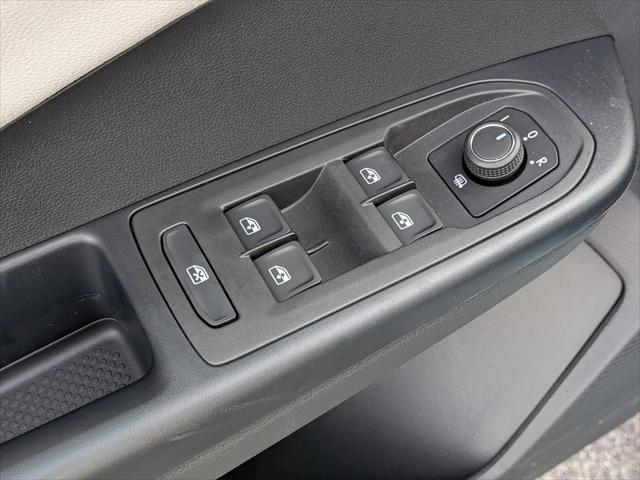 2026 Volkswagen Taos SEL