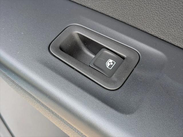 2026 Volkswagen Taos SEL