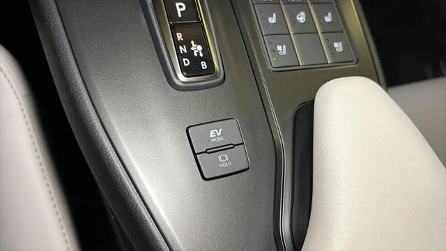 2026 Lexus 300 F SPORT Design AWD