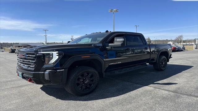 2024 GMC Sierra 2500HD 4WD Crew Cab Standard Bed AT4