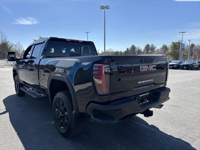 2024 GMC Sierra 2500HD 4WD Crew Cab Standard Bed AT4