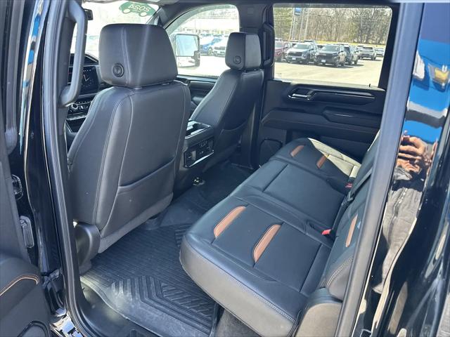 2024 GMC Sierra 2500HD 4WD Crew Cab Standard Bed AT4