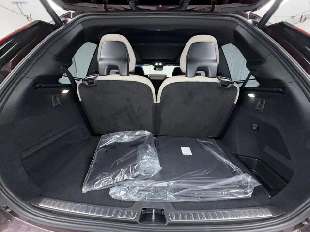 2026 Volvo XC90 Plus, B6 AWD Gas (mild hybrid), Gasoline, Bright, 7 Seats