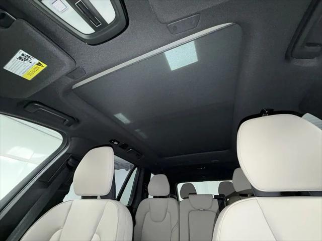 2026 Volvo XC90 Plus, B6 AWD Gas (mild hybrid), Gasoline, Bright, 7 Seats