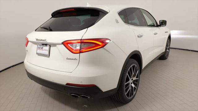 2018 Maserati Levante Standard