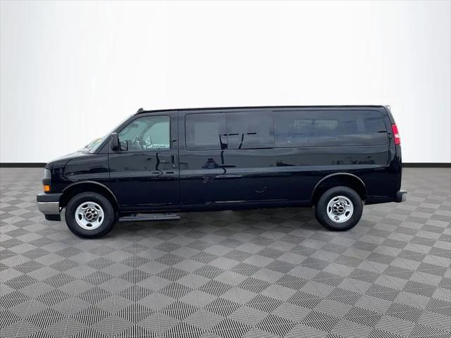 2022 GMC Savana Passenger RWD 3500 Extended Wheelbase LT
