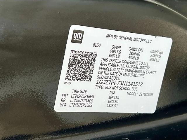 2022 GMC Savana Passenger RWD 3500 Extended Wheelbase LT