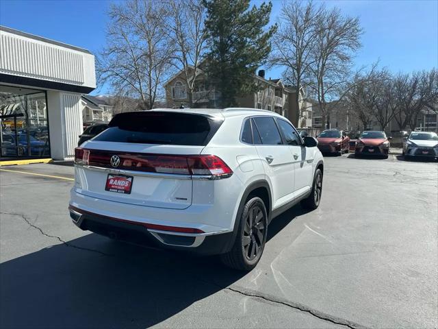 2025 Volkswagen Atlas Cross Sport 2.0T SEL