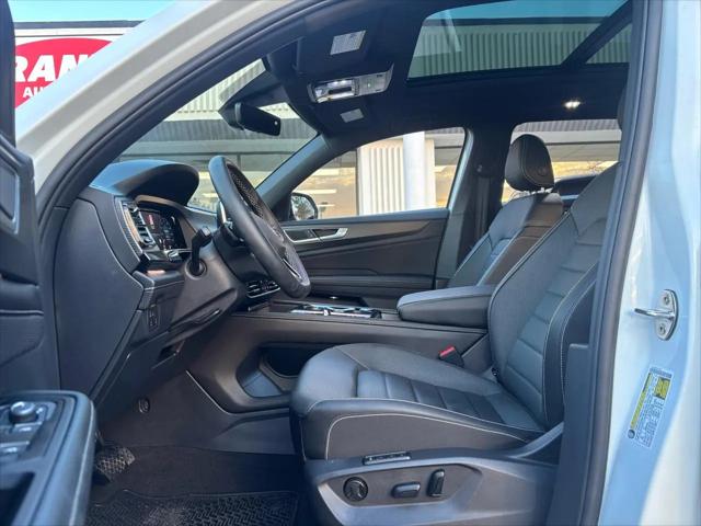 2025 Volkswagen Atlas Cross Sport 2.0T SEL