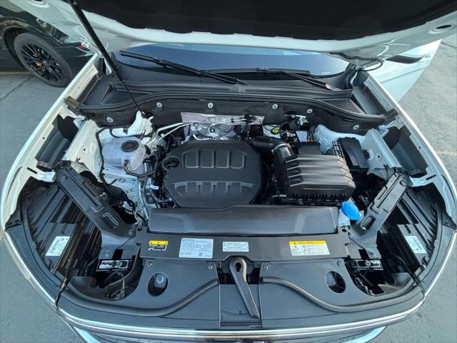 2025 Volkswagen Atlas Cross Sport 2.0T SEL