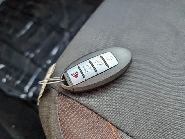 2021 Nissan Versa SR Xtronic CVT