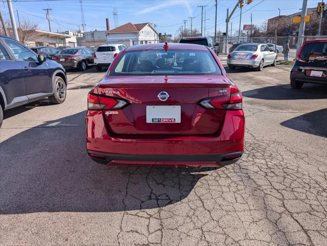 2021 Nissan Versa SR Xtronic CVT