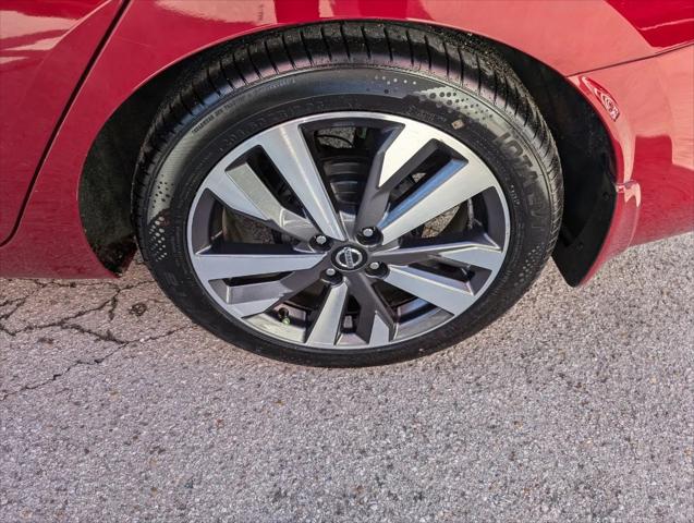 2021 Nissan Versa SR Xtronic CVT