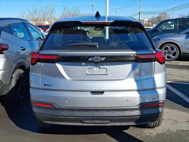 2027 Chevrolet Bolt LT FWD
